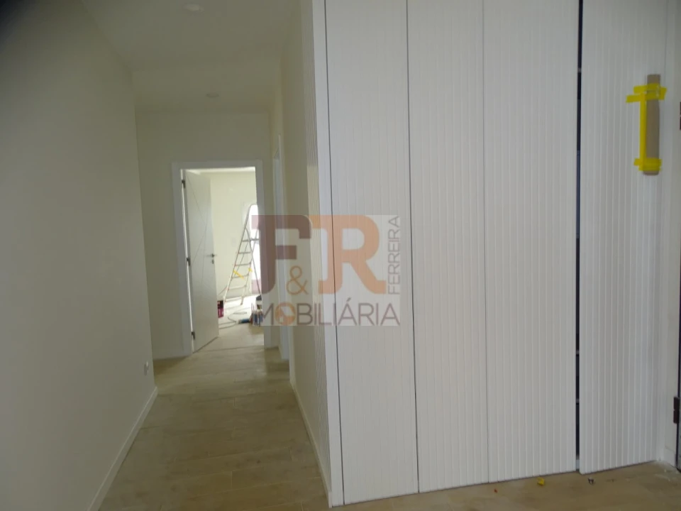 Moradia T4 para Venda em Quinta do Anjo Foto 10