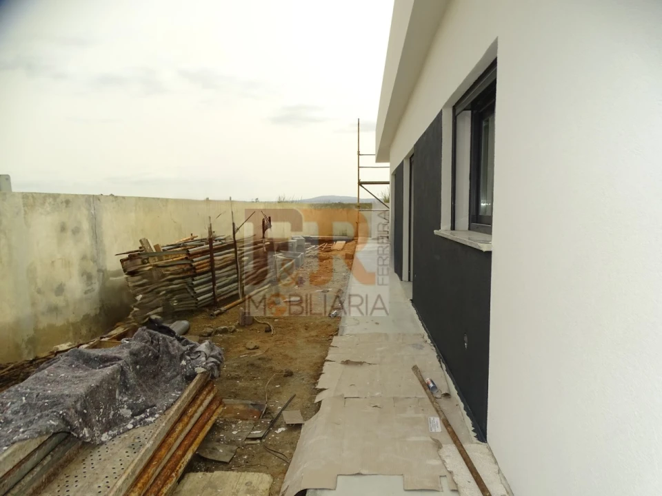 Moradia T4 para Venda em Quinta do Anjo Foto 22