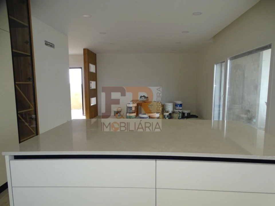 Moradia T4 para Venda em Quinta do Anjo Foto 23