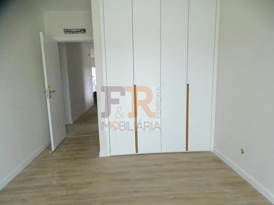 Moradia T4 para Venda em Quinta do Anjo Foto 28