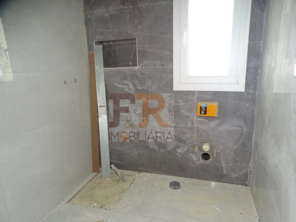 Moradia T4 para Venda em Quinta do Anjo Foto 33