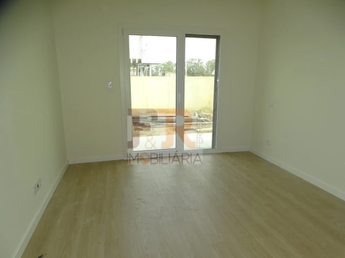 Moradia T4 para Venda em Quinta do Anjo Foto 13