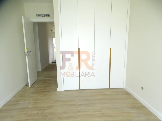 Moradia T4 para Venda em Quinta do Anjo Foto 27