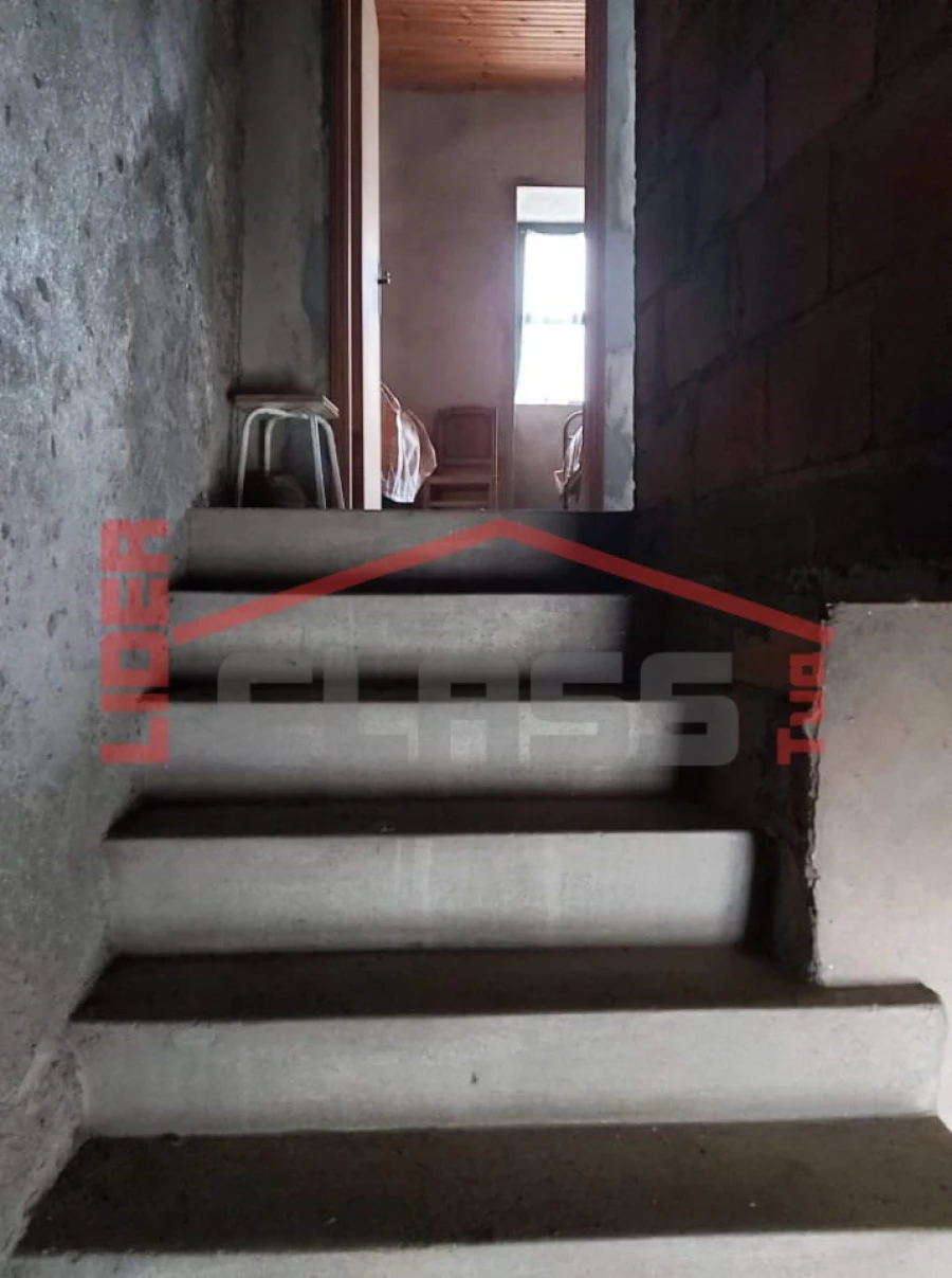 Moradia T3 para Venda em Carviçais Foto 13