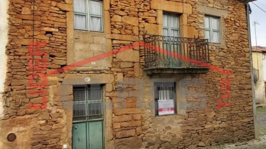 Moradia T3 para Venda em Carviçais