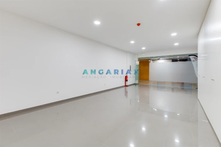 Loja para Arrendamento em Marrazes e Barosa Foto 8