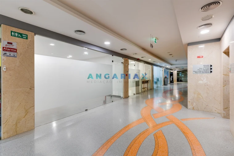 Loja para Arrendamento em Marrazes e Barosa Foto 13