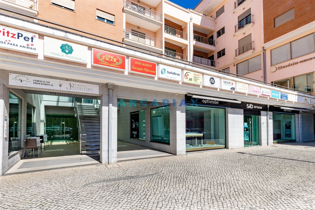 Loja para Arrendamento em Marrazes e Barosa Foto 15