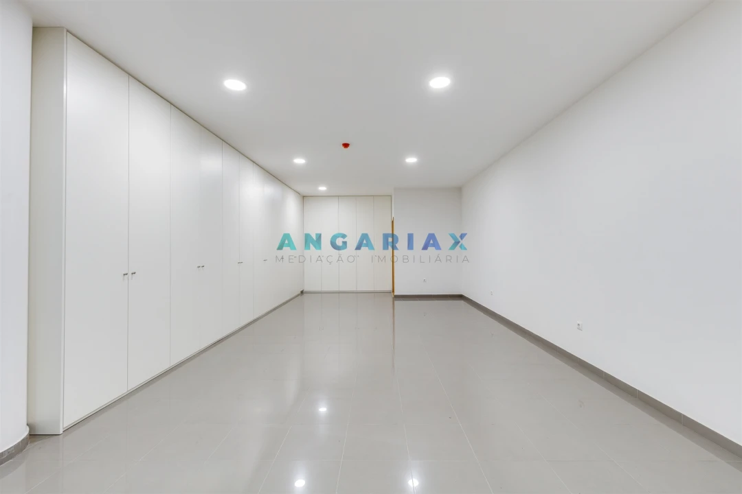 Loja para Arrendamento em Marrazes e Barosa Foto 3