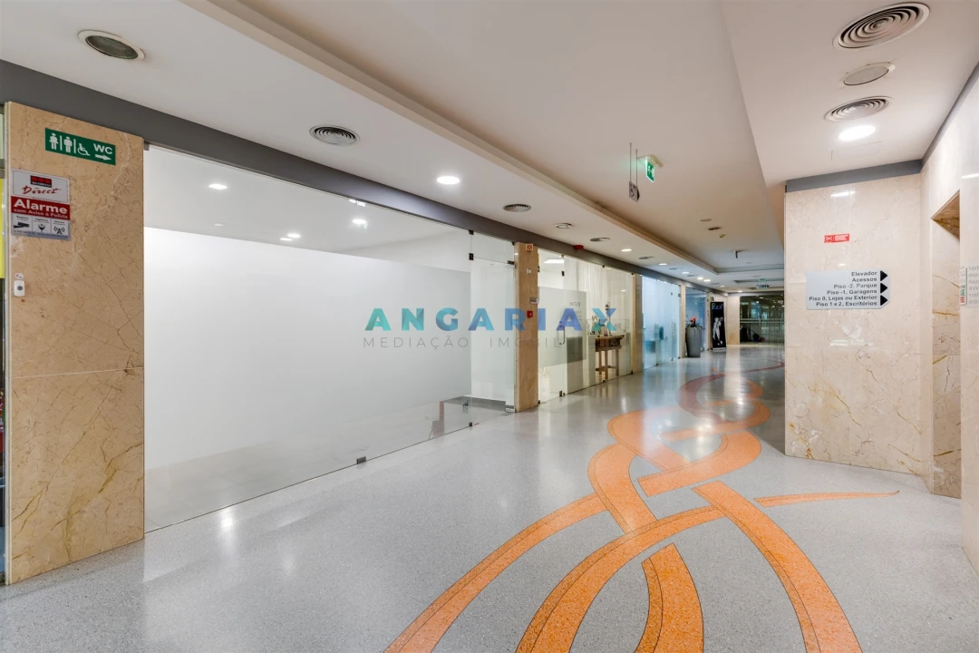 Loja para Arrendamento em Marrazes e Barosa Foto 13