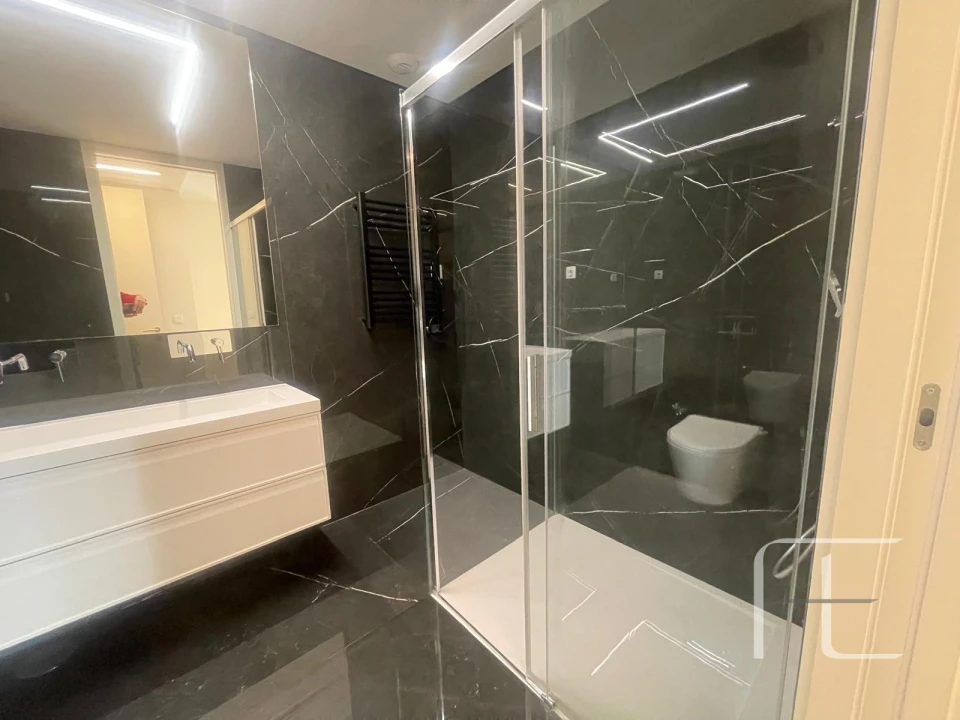 Apartamento T2 para Venda em Lordelo do Ouro e Massarelos Foto 23