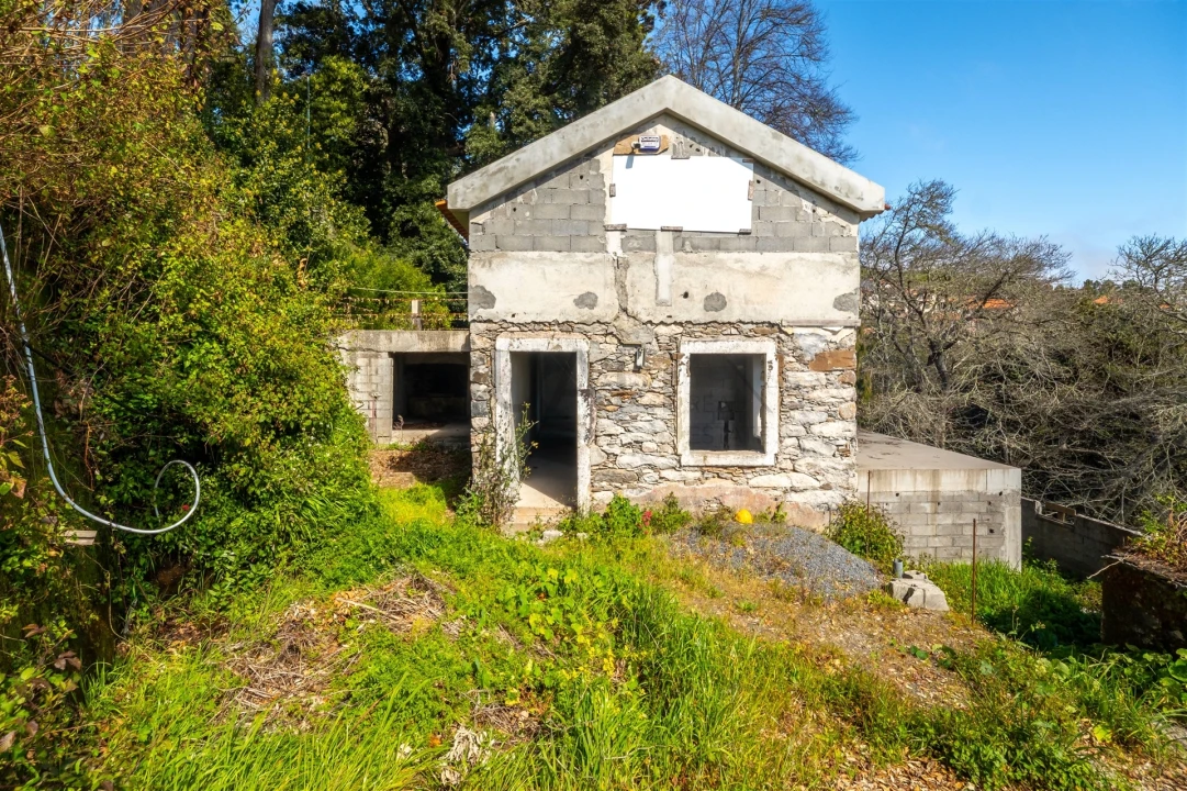 Moradia T3 para Venda em Camacha Foto 8