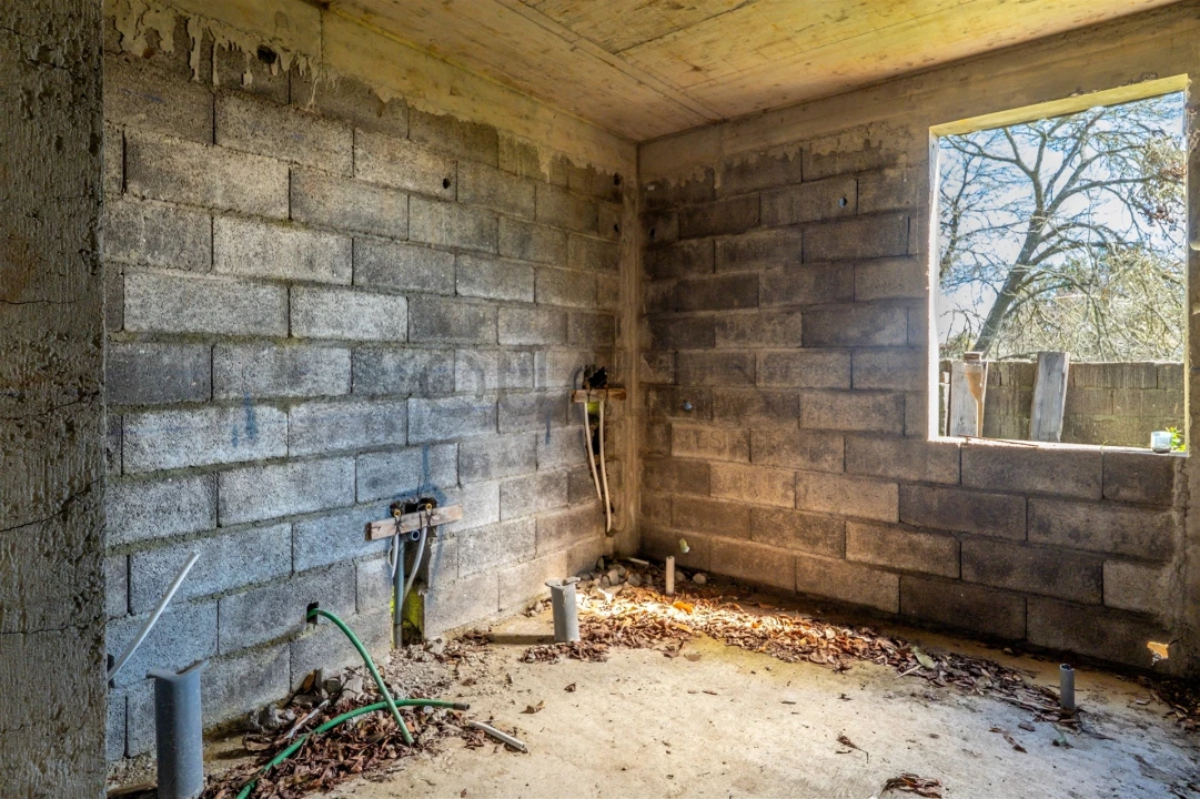 Moradia T3 para Venda em Camacha Foto 5