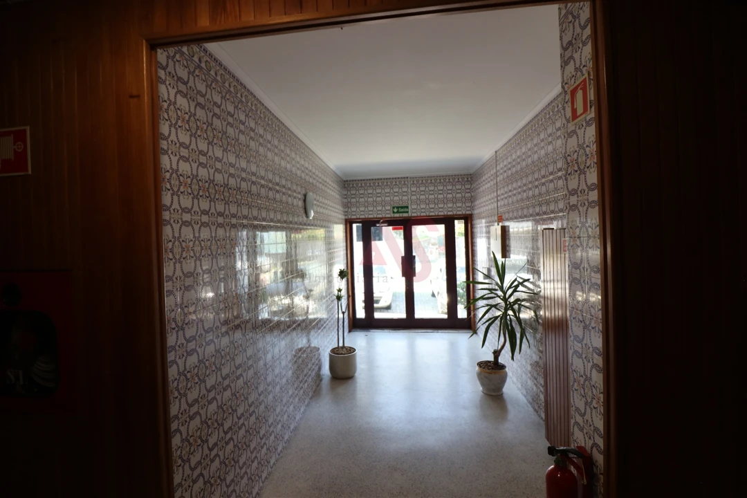 Apartamento T3 para Arrendamento em Moreira de Conegos Foto 15