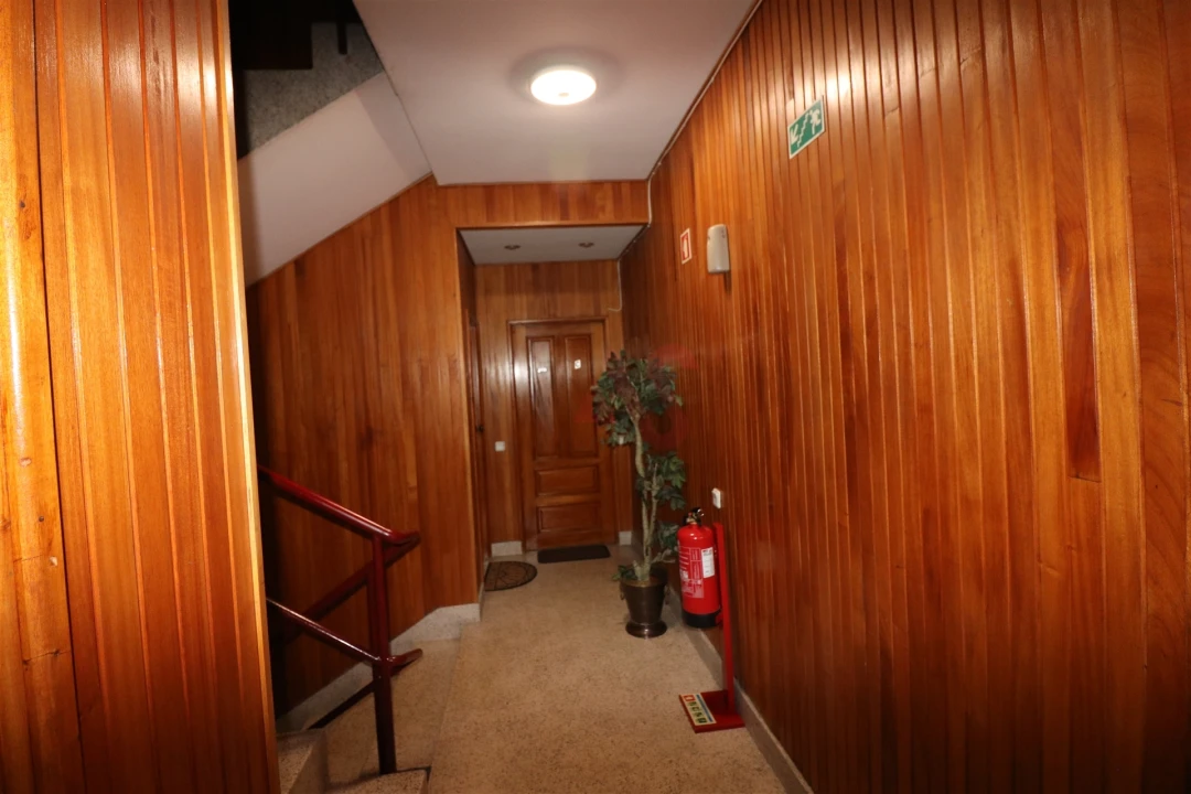 Apartamento T3 para Arrendamento em Moreira de Conegos Foto 14