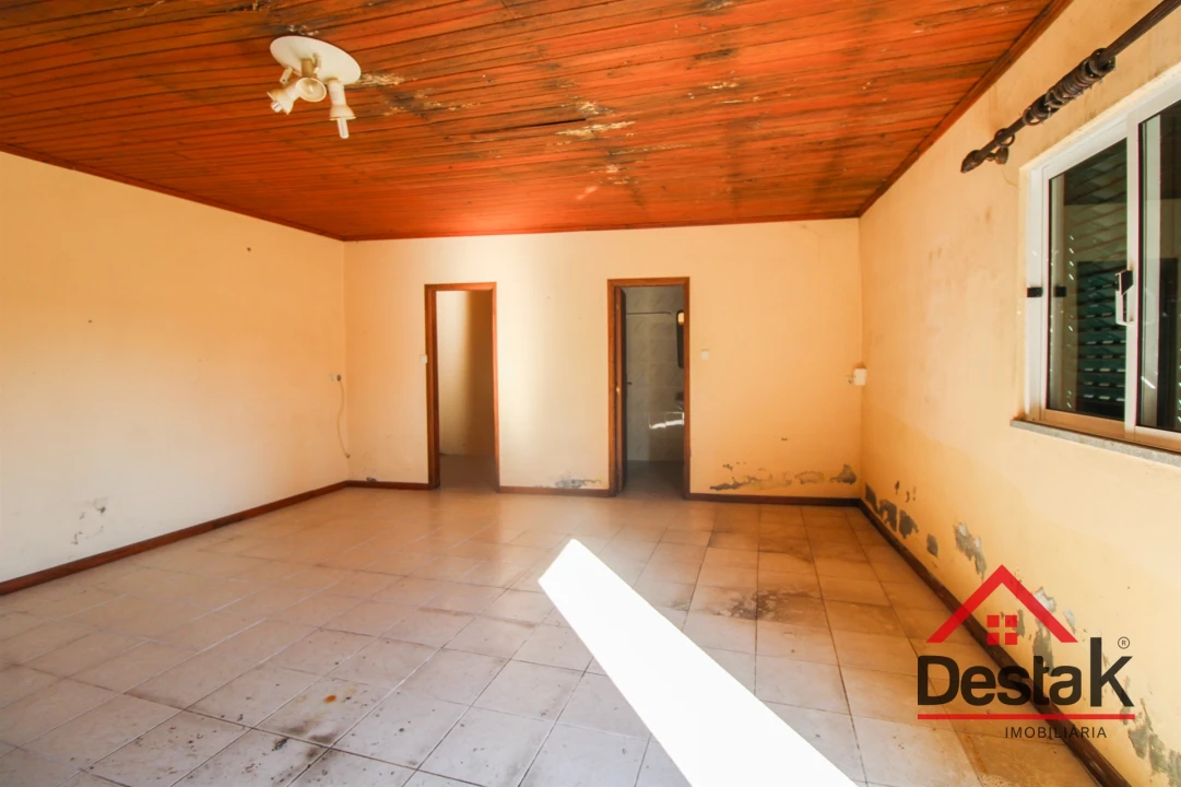 Moradia T3 para Venda em Sul Foto 26