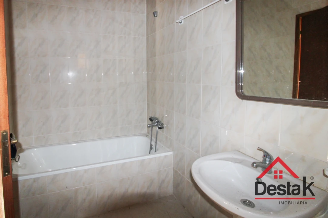 Moradia T3 para Venda em Sul Foto 27