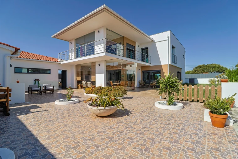 Moradia T3 para Venda em São João das Lampas e Terrugem Foto 4