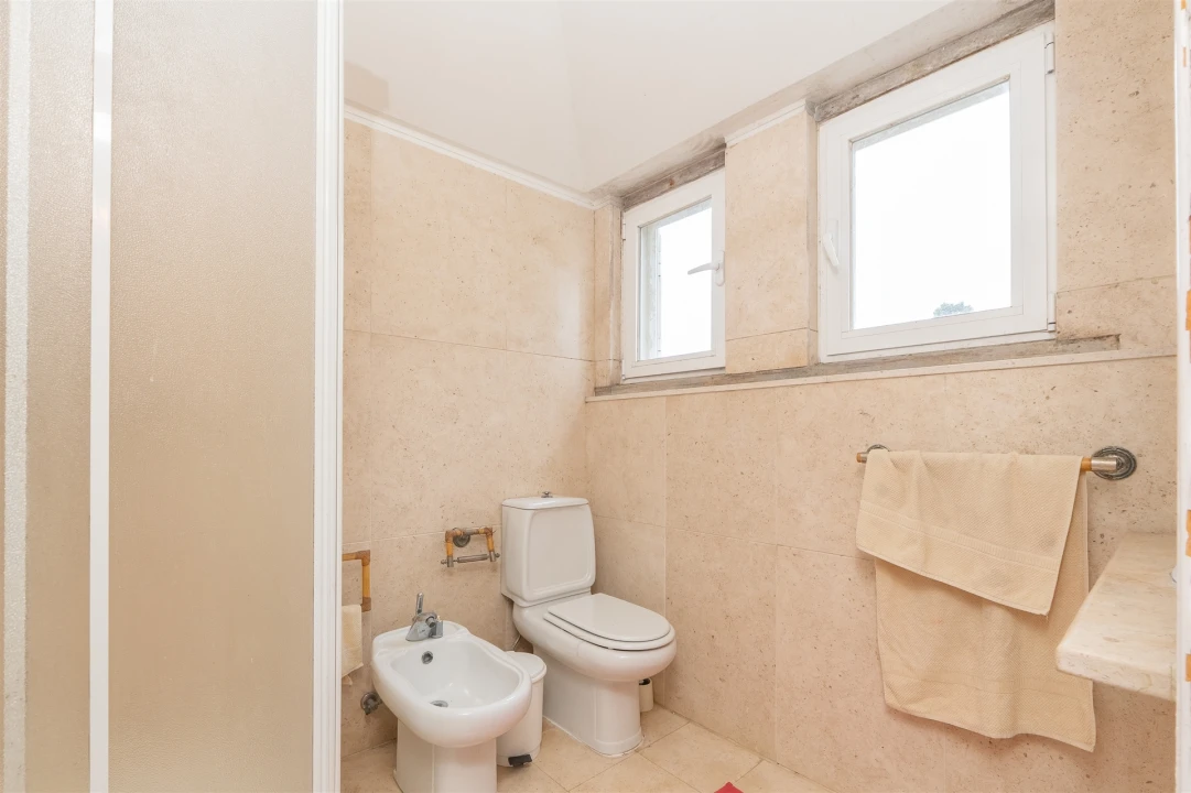 Moradia T5 para Venda em Colares Foto 22