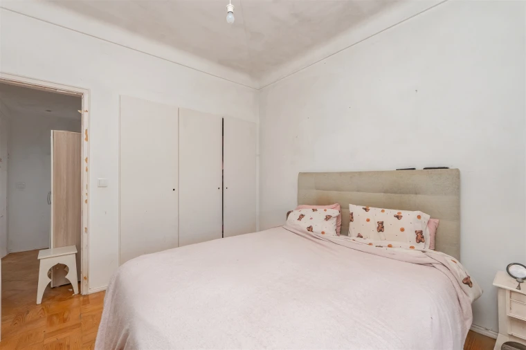 Moradia T5 para Venda em Colares Foto 18