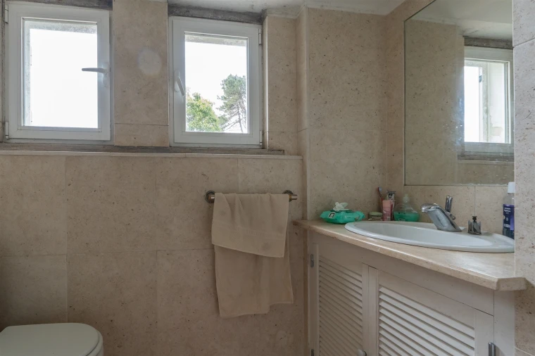 Moradia T5 para Venda em Colares Foto 23