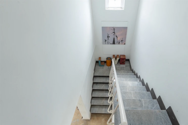 Moradia T5 para Venda em Colares Foto 13