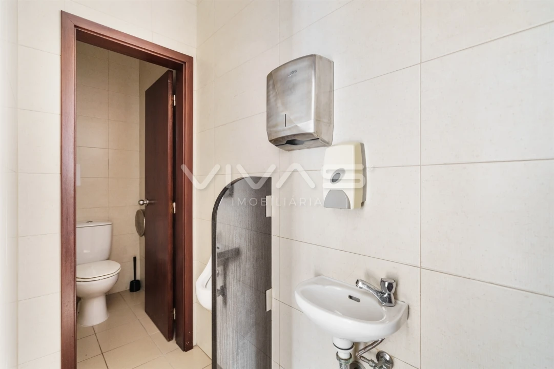 Negócio para Venda em Fornelos e Queijada Foto 11