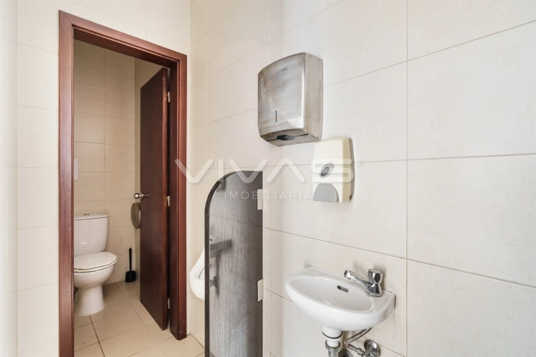 Negócio para Venda em Fornelos e Queijada Foto 11