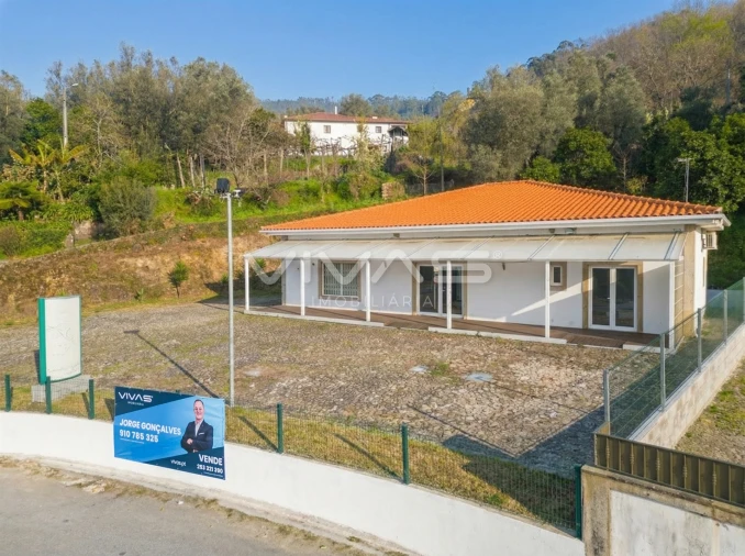 Negócio para Venda em Fornelos e Queijada Foto 2