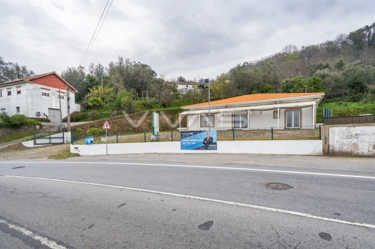 Negócio para Venda em Fornelos e Queijada Foto 21