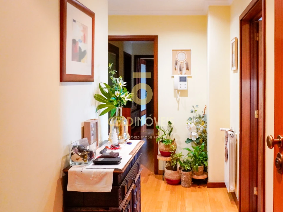 Apartamento T2 para Venda em Canelas Foto 2