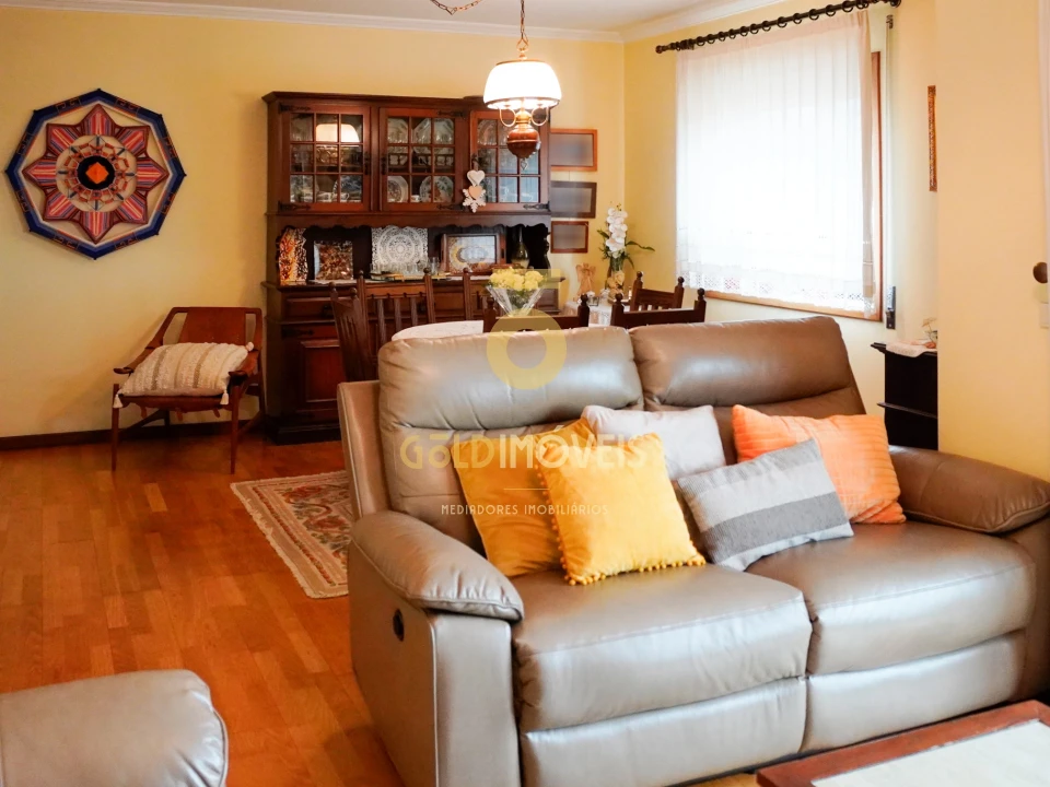 Apartamento T2 para Venda em Canelas Foto 1