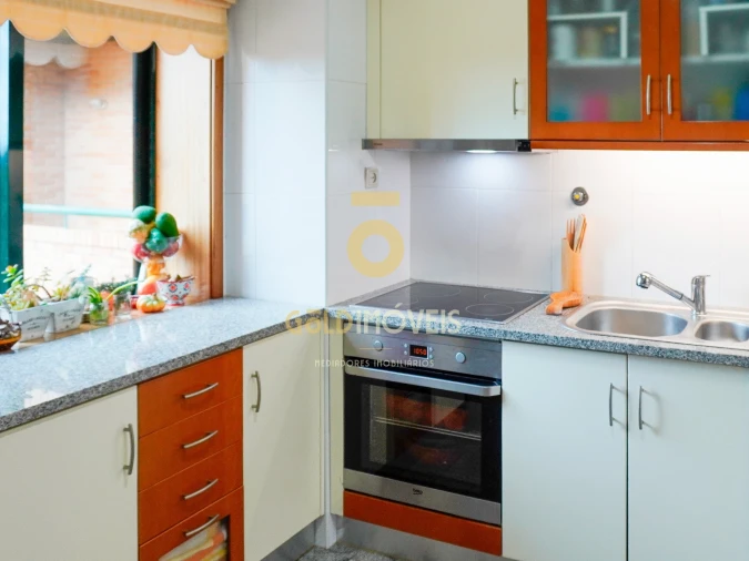 Apartamento T2 para Venda em Canelas Foto 7