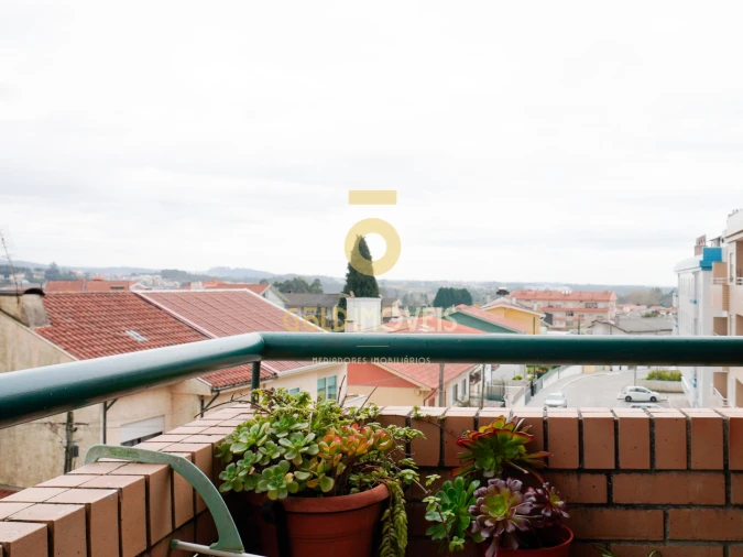 Apartamento T2 para Venda em Canelas Foto 27