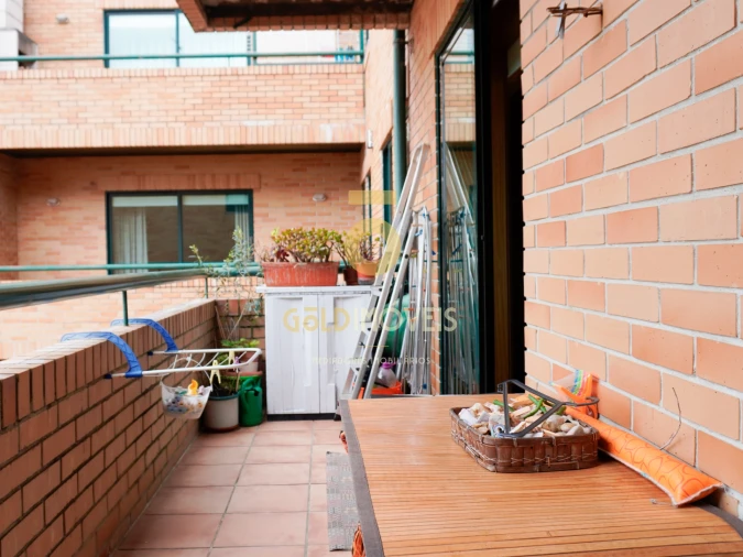 Apartamento T2 para Venda em Canelas Foto 26