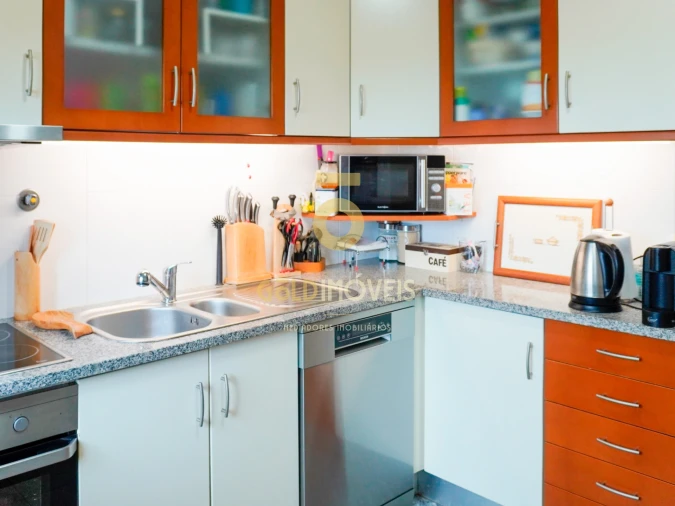 Apartamento T2 para Venda em Canelas Foto 8