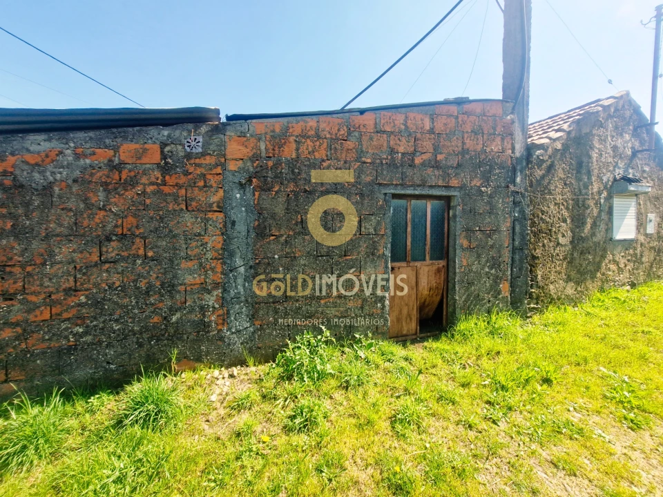 Moradia T2 para Venda em O. Azeméis, Riba-Ul, Ul, Macinhata Seixa, Madail Foto 6