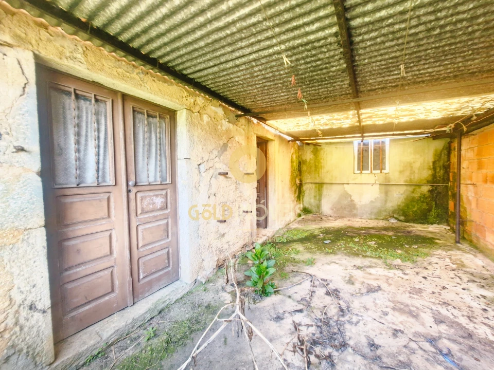 Moradia T2 para Venda em O. Azeméis, Riba-Ul, Ul, Macinhata Seixa, Madail Foto 8