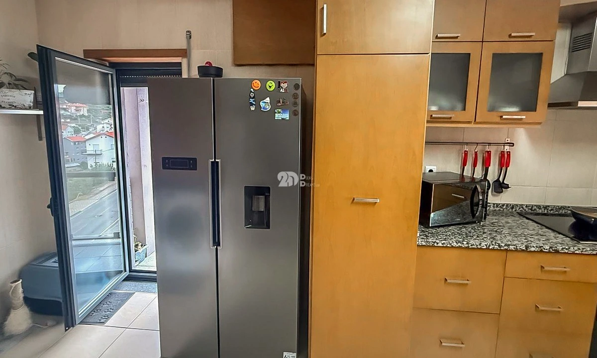 Apartamento T4 para Venda em Tabuaço Foto 8