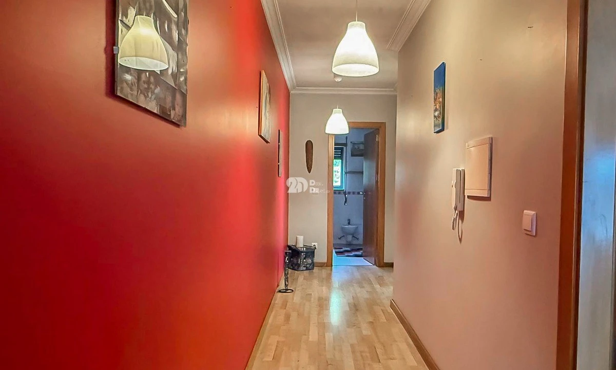 Apartamento T4 para Venda em Tabuaço Foto 12
