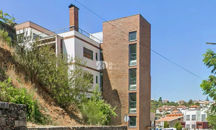 Apartamento T4 para Venda em Tabuaço Foto 2