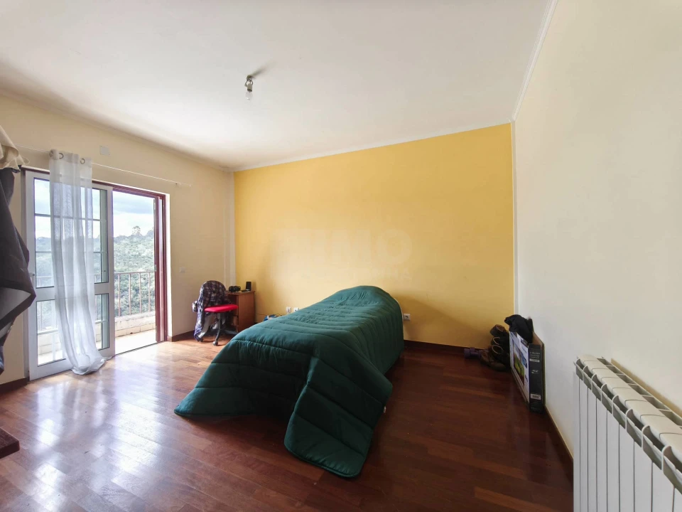 Moradia T9 para Venda em Santa Clara e Castelo Viegas Foto 12