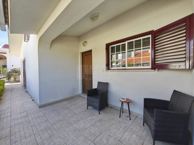 Moradia T9 para Venda em Santa Clara e Castelo Viegas Foto 32