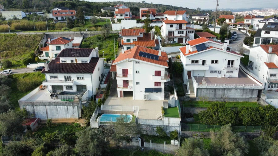 Moradia T9 para Venda em Santa Clara e Castelo Viegas Foto 36