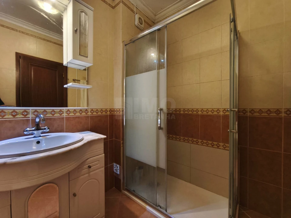 Moradia T9 para Venda em Santa Clara e Castelo Viegas Foto 11