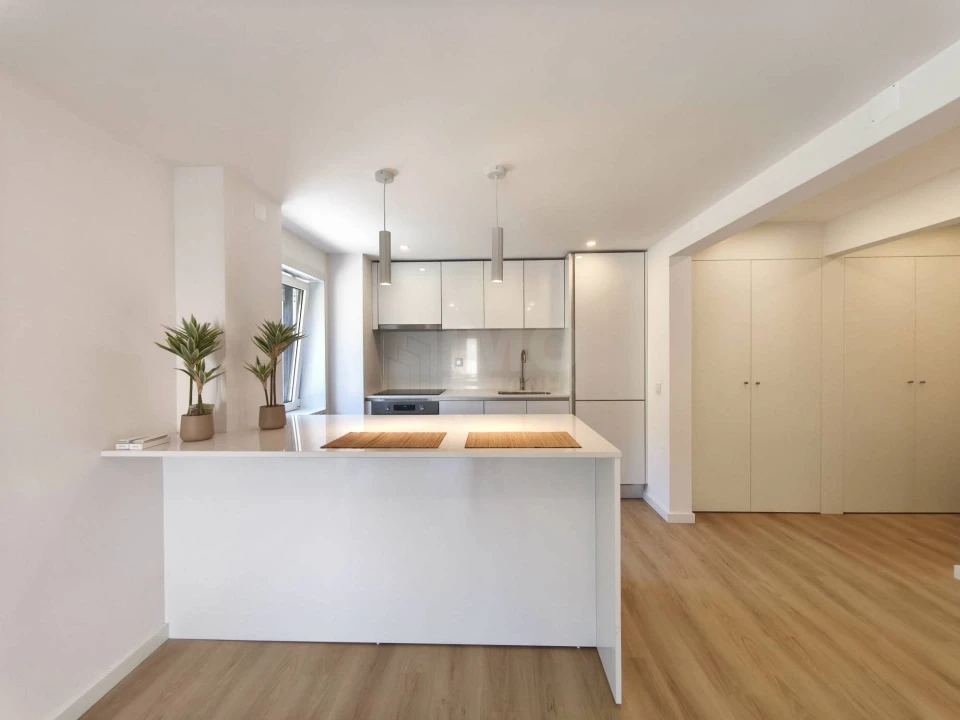 Apartamento T2 para Venda em Sé Nova, Santa Cruz, Almedina e São Bartolomeu Foto 3