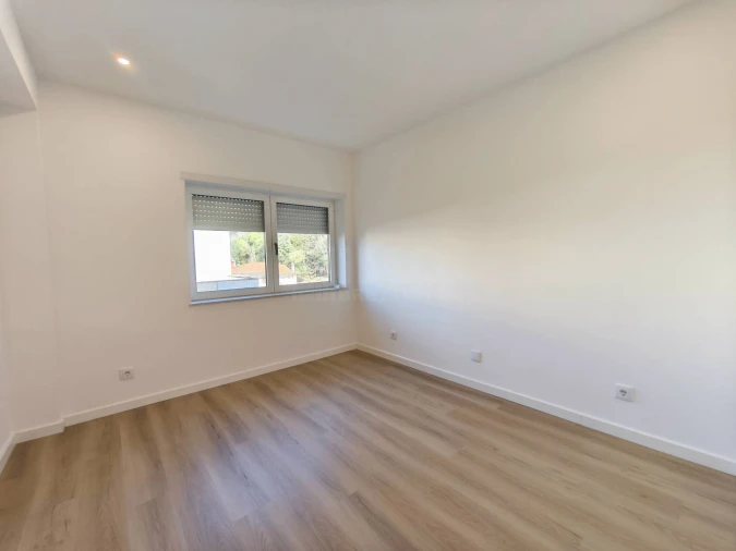 Apartamento T2 para Venda em Sé Nova, Santa Cruz, Almedina e São Bartolomeu Foto 17