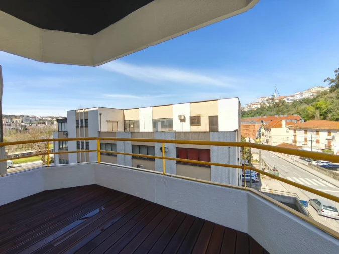 Apartamento T2 para Venda em Sé Nova, Santa Cruz, Almedina e São Bartolomeu Foto 19