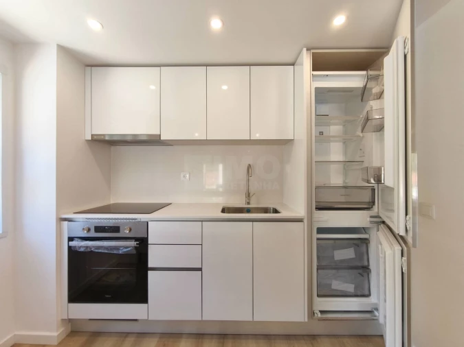 Apartamento T2 para Venda em Sé Nova, Santa Cruz, Almedina e São Bartolomeu Foto 5