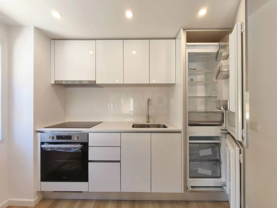 Apartamento T2 para Venda em Sé Nova, Santa Cruz, Almedina e São Bartolomeu Foto 5